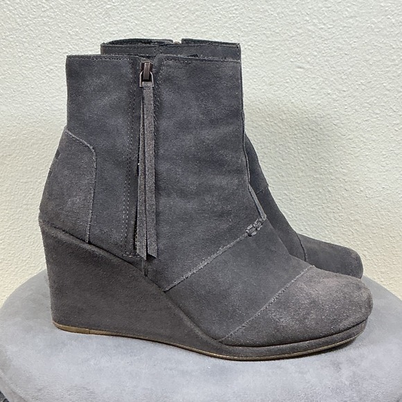 Toms Shoes - Women's Toms Nepal Side Zip Wedge Ankle Boots Booties Shoes Size 7.5 Gray‎ Suede